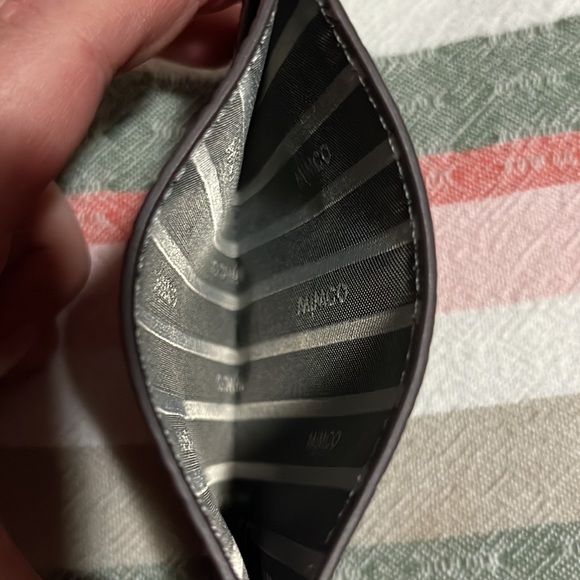 Mimco credit card holder as new condition RRP $59 - Picture 3 of 4